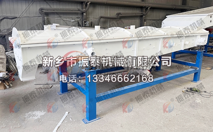 1040型偏钛酸塑料黄色软件葫芦娃